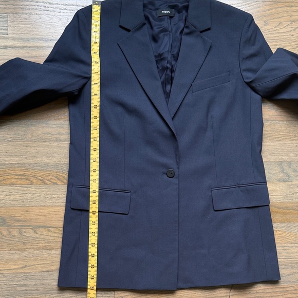 Theory Women's Navy Blazer size 2 - Picture 6 of 10